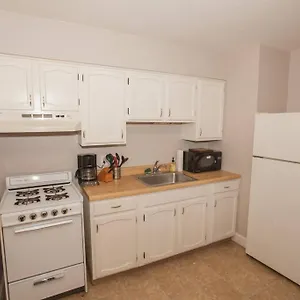  Apartment Hip & Cozy To Explore The Or Catch A Game United States