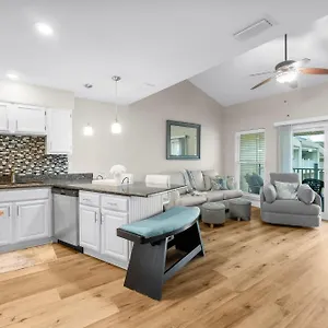  Apartment Seacove 7e 2 Bedroom United States
